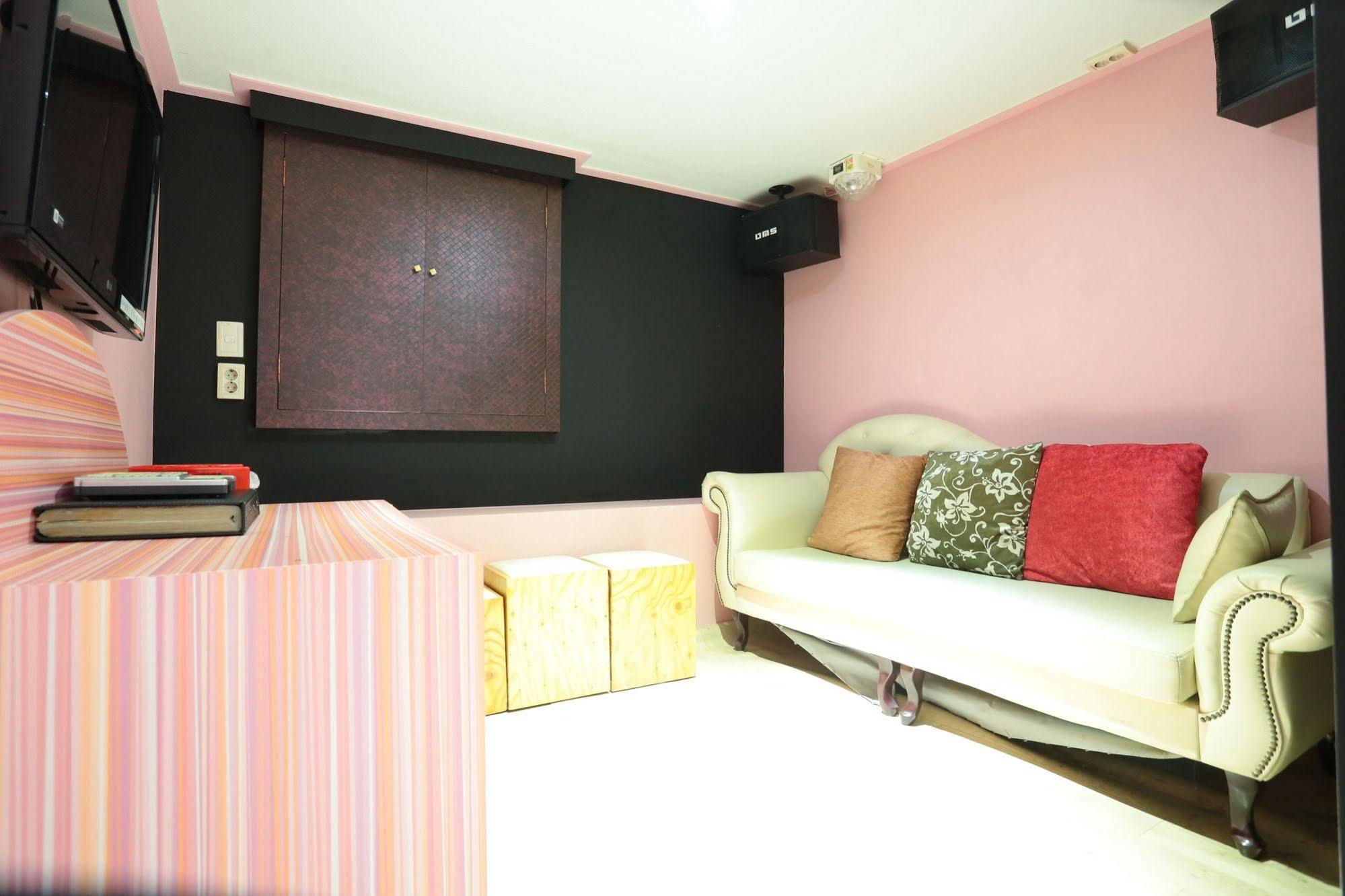 Boutique Juan Yam Motel Incheon Bagian luar foto